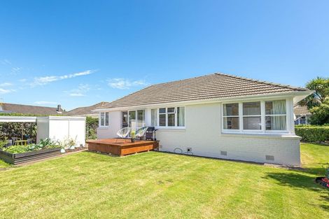 Photo of property in 10 Hadfield Crescent, College Estate, Whanganui, 4500