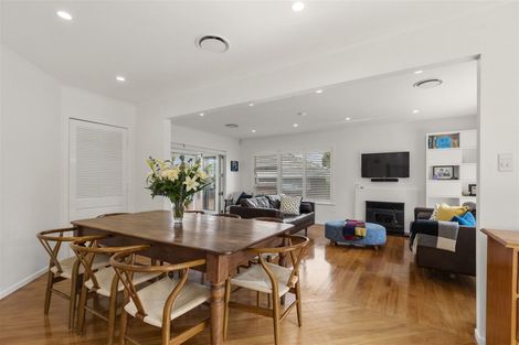 Photo of property in 50 Northboro Road, Belmont, Auckland, 0622