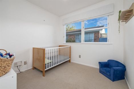Photo of property in 8 Spence Road, Henderson, Auckland, 0612