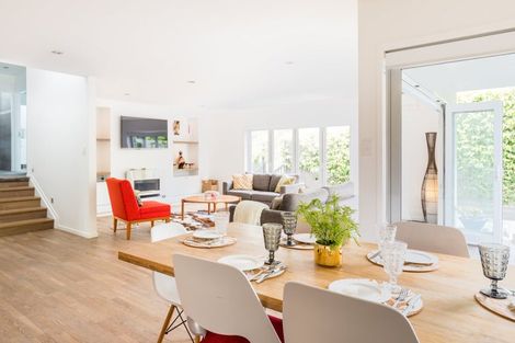 Photo of property in 1/11 Garmons Way, Castor Bay, Auckland, 0620