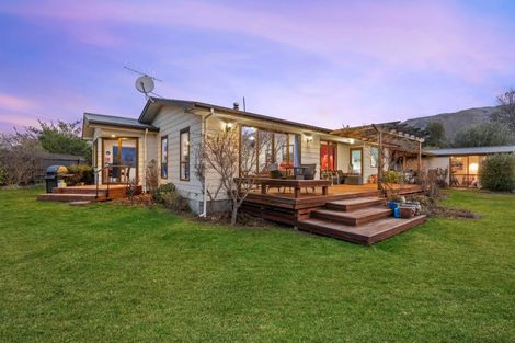 Photo of property in 202 Stone Street, Wanaka, 9305