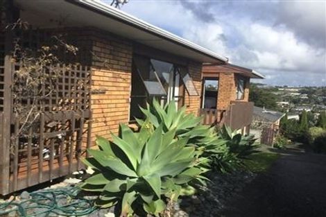 Photo of property in 1/34 Gulf View Road, Murrays Bay, Auckland, 0630