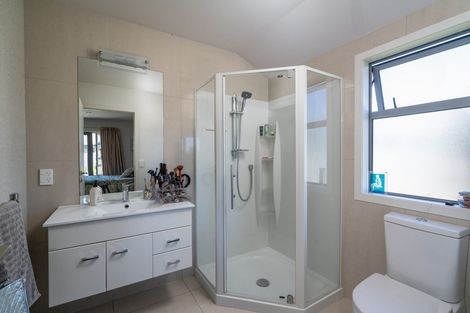 Photo of property in 120 Victory Drive, Wharewaka, Taupo, 3330