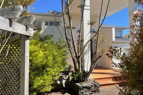 Photo of property in 15 Taroka Close, Pinehill, Auckland, 0632