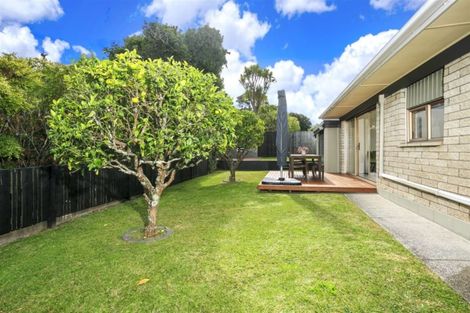 Photo of property in 2/31 Park Hill Road, Birkenhead, Auckland, 0626