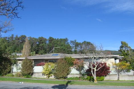 Photo of property in 2/56 Manuka Street, Stokes Valley, Lower Hutt, 5019