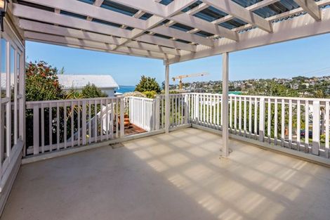 Photo of property in 35 Bayview Road, Browns Bay, Auckland, 0630