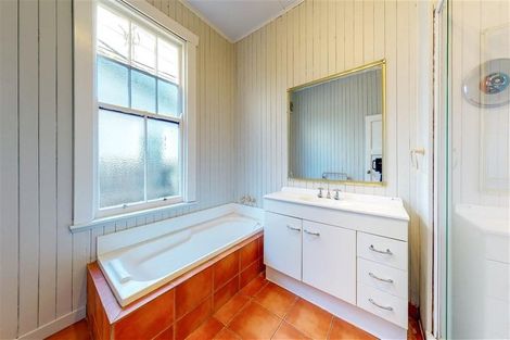 Photo of property in 22 Elizabeth Street, Moera, Lower Hutt, 5010