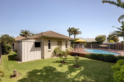 Photo of property in 587 Grenada Street, Papamoa Beach, Papamoa, 3118