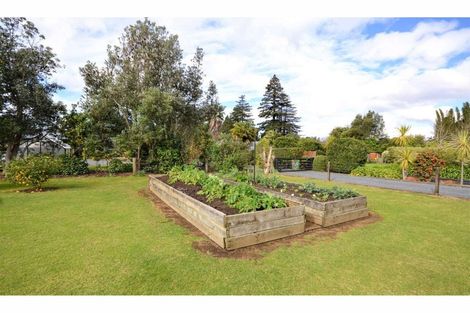 Photo of property in 12 Pa Road, Kerikeri, 0230