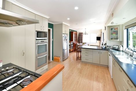 Photo of property in 17 Hammond Avenue, Hatfields Beach, Orewa, 0931