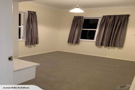 Photo of property in 4 Woodstock Terrace, Tawa, Wellington, 5028