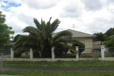Photo of property in 6 Brentford Place, Manurewa, Auckland, 2102