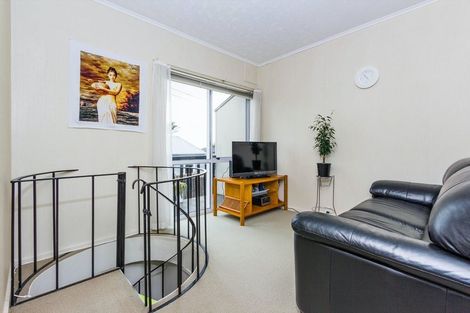 Photo of property in 5b Rosebank Road, Avondale, Auckland, 1026