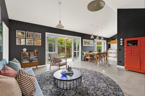 Photo of property in 33 Jarrett Terrace, Leamington, Cambridge, 3432