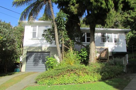 Photo of property in 22 Chester Road, Tawa, Wellington, 5028