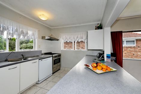 Photo of property in 97 Godley Road, Green Bay, Auckland, 0604