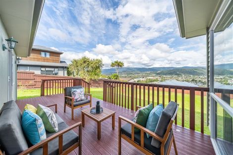 Photo of property in 13 Riverstone Drive, Riverstone Terraces, Upper Hutt, 5018