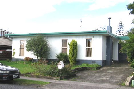 Photo of property in 13 Vanbrugh Place, Bucklands Beach, Auckland, 2014