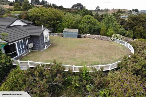 Photo of property in 327 Kaipara Road, Papakura, 2582