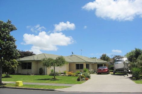 Photo of property in 104 Longford Park Drive, Takanini, 2112