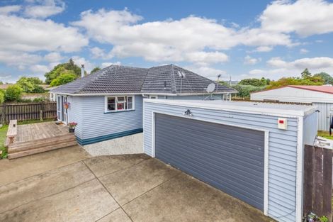 Photo of property in 111a Clevedon Road, Papakura, 2110