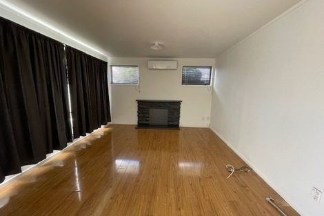 Photo of property in 129a Tidal Road, Mangere, Auckland, 2022