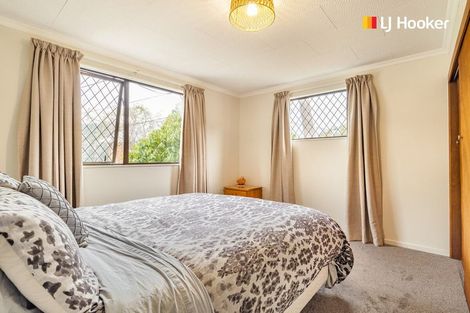Photo of property in 27 Glenross Street, Glenross, Dunedin, 9011