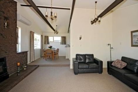Photo of property in 6 Mountainview Terrace, Otaki Beach, Otaki, 5512
