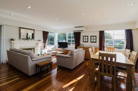 Photo of property in 28 Caesars Place, Churton Park, Wellington, 6037