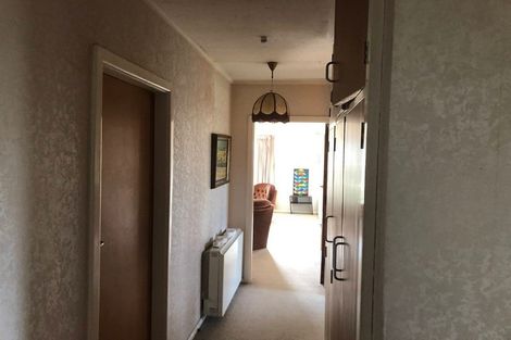 Photo of property in 1 Clonbern Place, Upper Riccarton, Christchurch, 8041