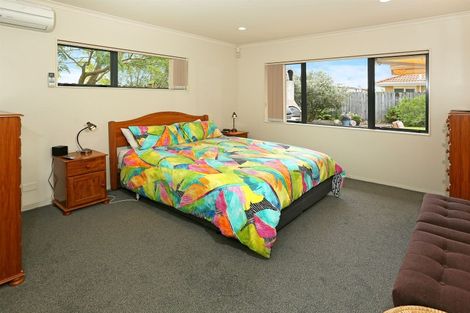Photo of property in 21 Checkerberry Court, Henderson, Auckland, 0612