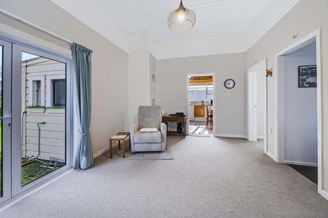 Photo of property in 22 Fitzroy Street, Normanby, Hawera, 4614
