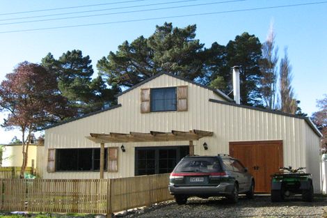 Photo of property in 35 Driver Street, Long Beach, Port Chalmers, 9081