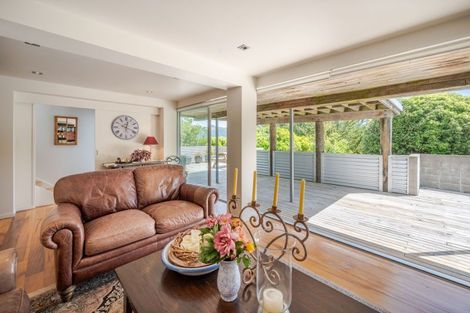 Photo of property in 2 Tirohanga Terrace, Akaroa, 7581