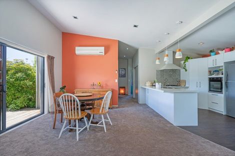 Photo of property in 5 Rena Place, Whitianga, 3510