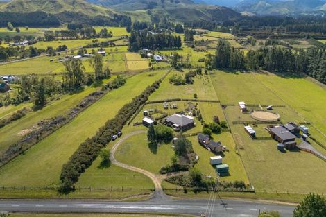 Photo of property in 829 Chester Road, West Taratahi, Carterton, 5791
