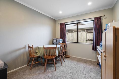 Photo of property in 11 Silkwood Place, Fitzherbert, Palmerston North, 4410