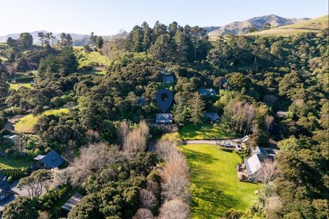 Photo of property in 6888e Christchurch Akaroa Road, Takamatua, 7581