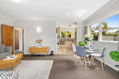 Photo of property in 3/133 Shakespeare Road, Milford, Auckland, 0620