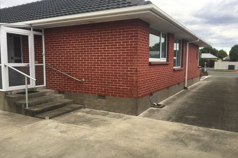Photo of property in 4 Grahams Road, Ilam, Christchurch, 8041