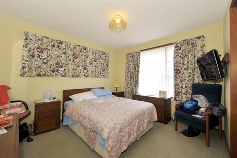 Photo of property in 2/5 Peebles Drive, Hei Hei, Christchurch, 8042
