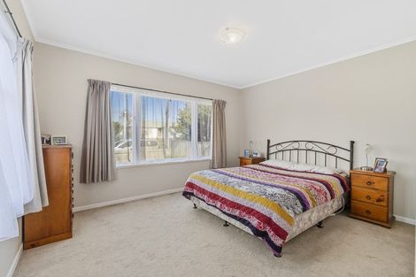 Photo of property in 10 Staines Avenue, Mangere East, Auckland, 2024