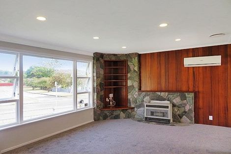 Photo of property in 49 Horoeka Street, Stokes Valley, Lower Hutt, 5019