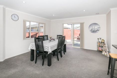 Photo of property in 4 Chadwick Place, Rototuna North, Hamilton, 3210