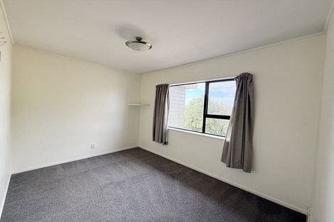 Photo of property in 9 Cambric Place, Botany Downs, Auckland, 2010