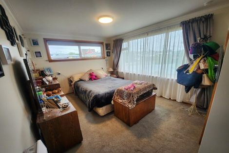 Photo of property in 14 Oxford Street, Holmes Hill, Oamaru, 9401