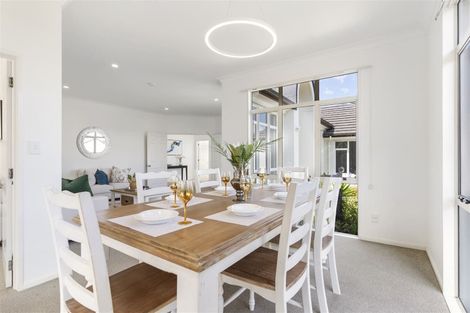 Photo of property in 5 Kentia Way, Somerville, Auckland, 2014