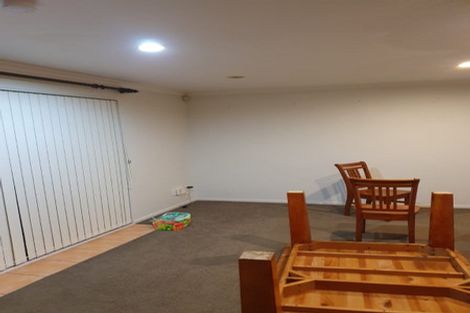 Photo of property in 10 Pantera Way, Hillpark, Auckland, 2102