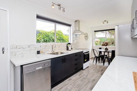 Photo of property in 26 Dalry Street, Wallacetown, 9816